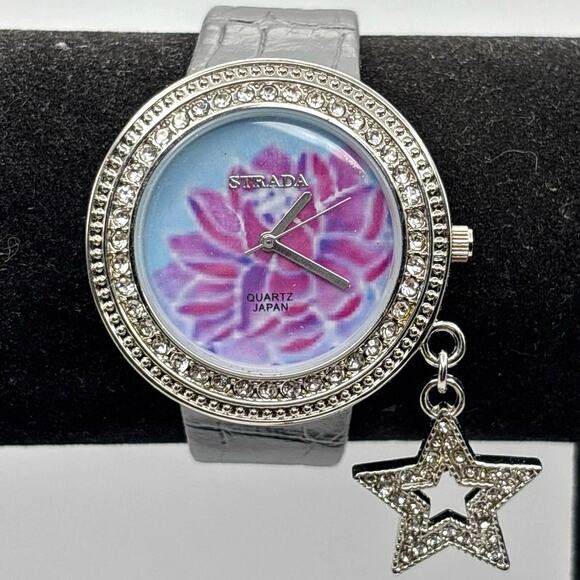 Silver Floral/Star Watch - Picture 1 of 5